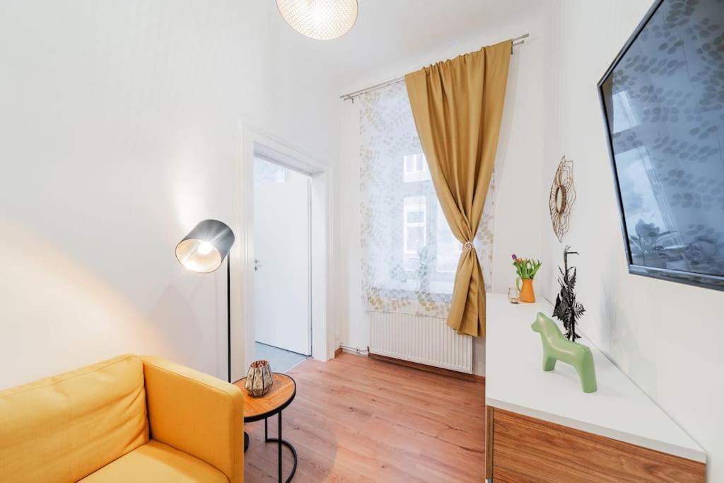 3 Bedrooms - 75Sqm - 15 Min. City Center Wina Bagian luar foto